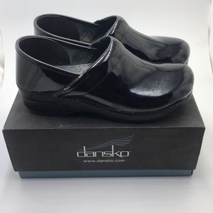 Size 40 Black Patent Leather Dansko Clogs